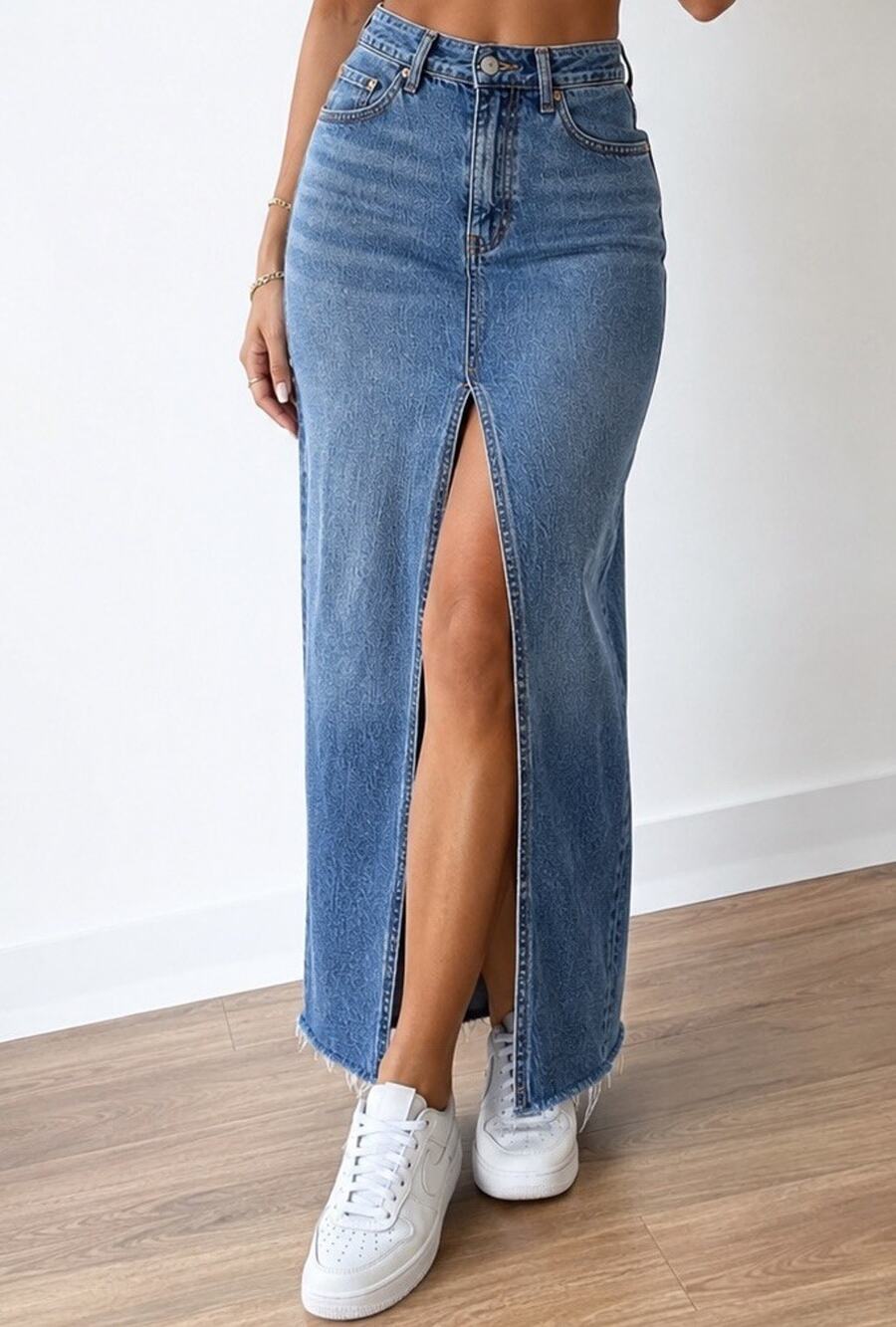 STRADIVARIUS DENIM MAXI SKIRT LIGHT WASH FRONT SLIT WOMENS US 4 EU 36
